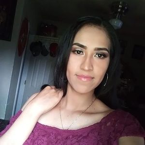 Meet your Posher, Mayra